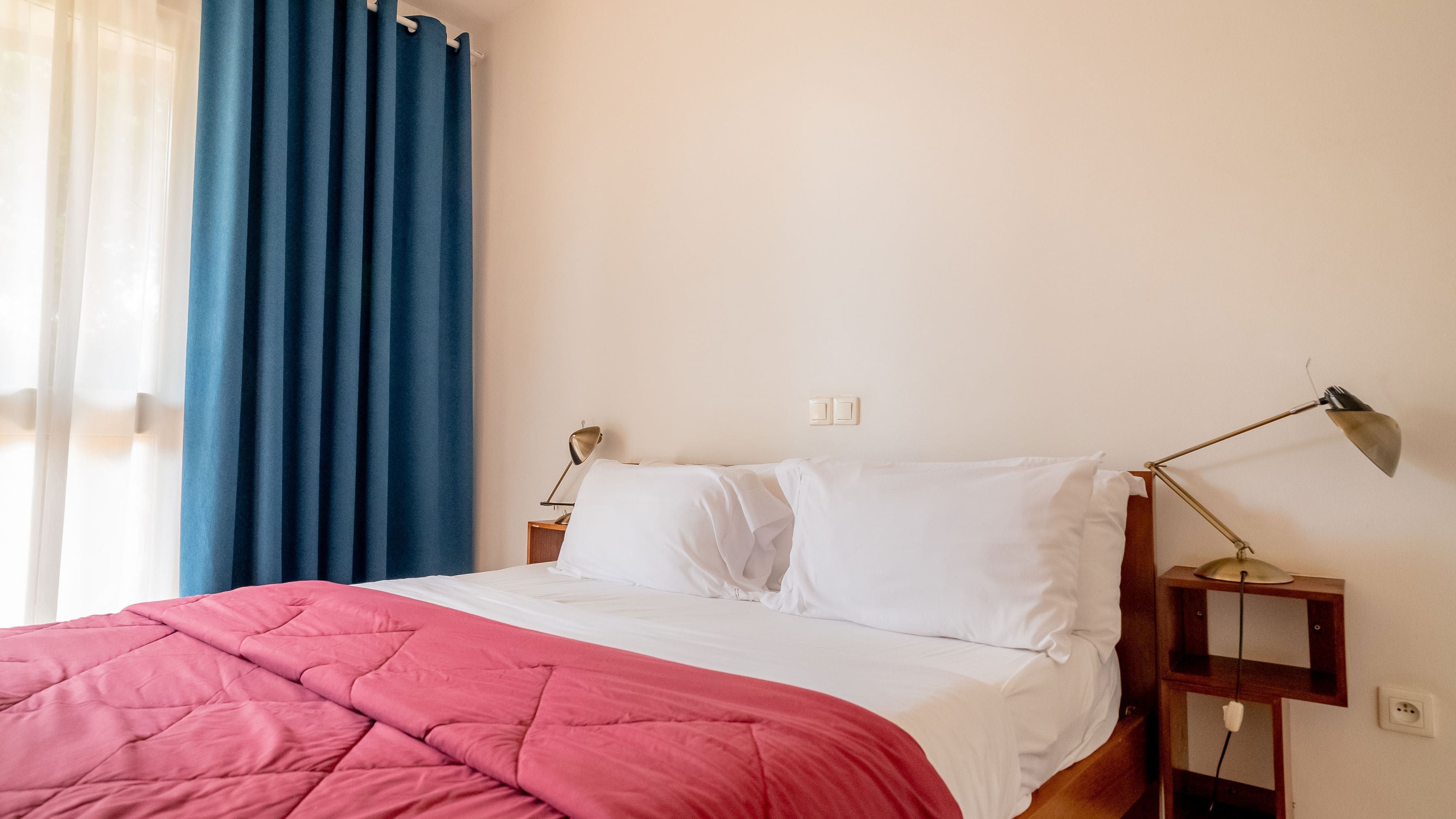 Bed room